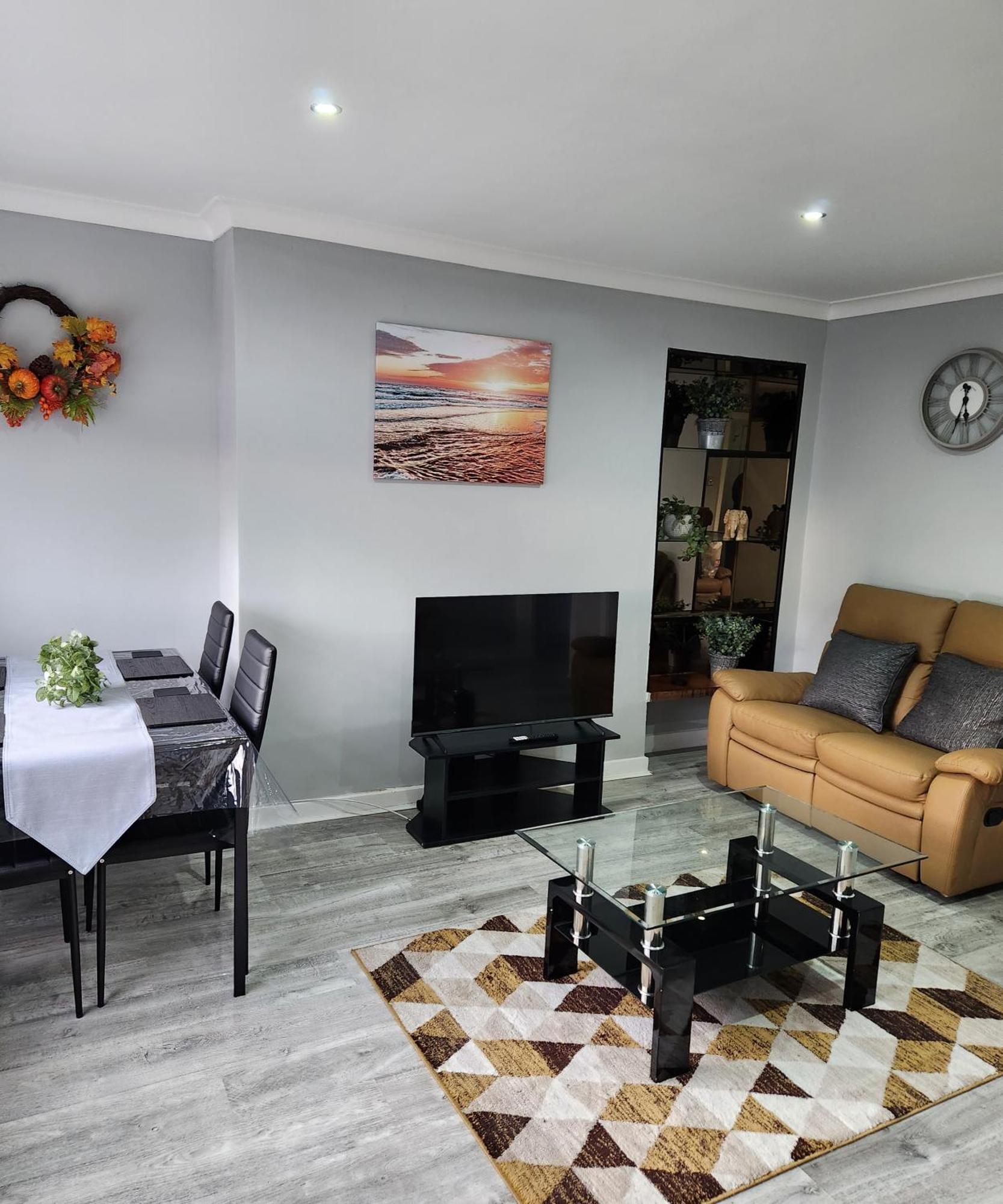 Fm Homes & Apartments 3 Bedroom Motherwell Extérieur photo